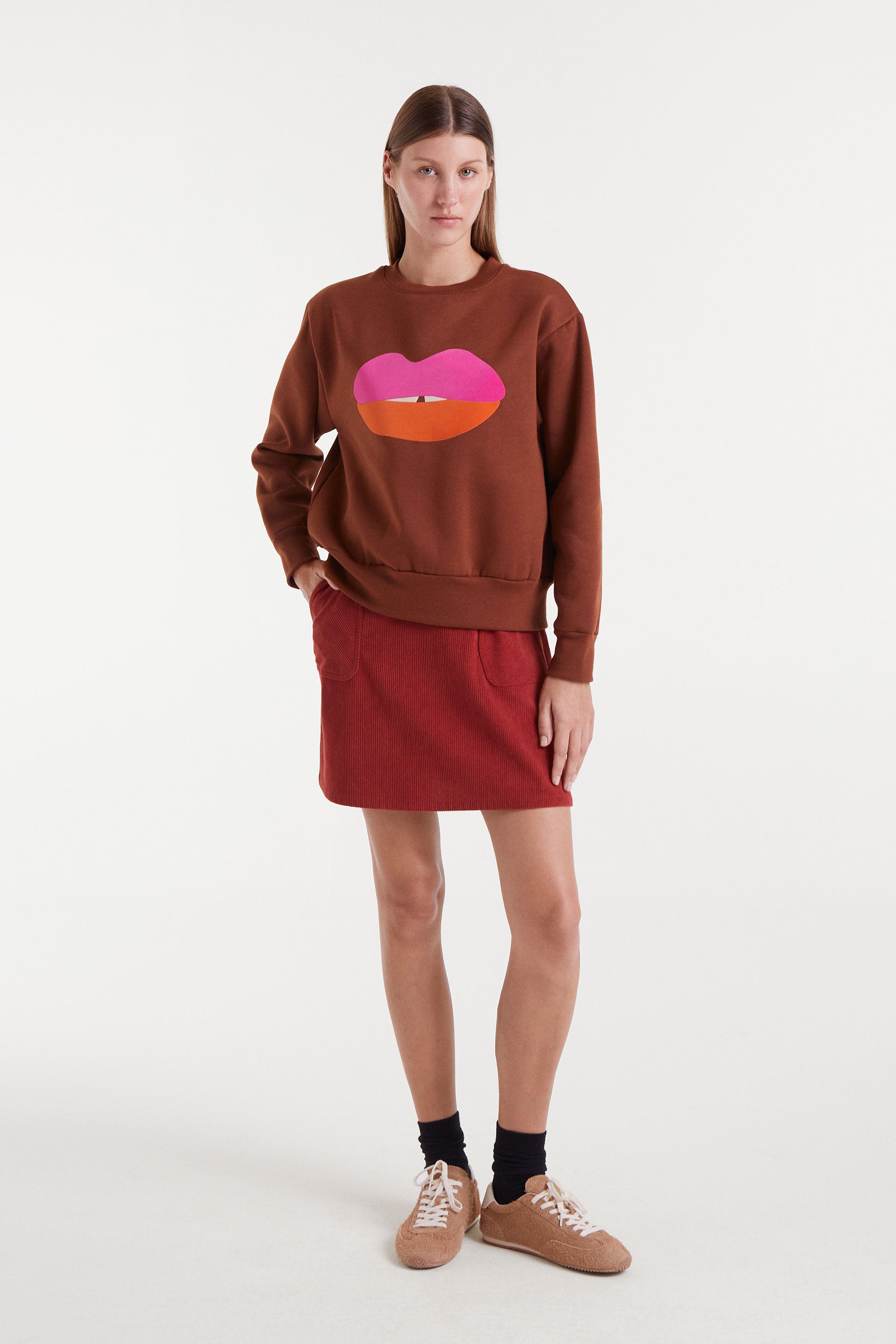 Brown Lips Print Sweatshirt